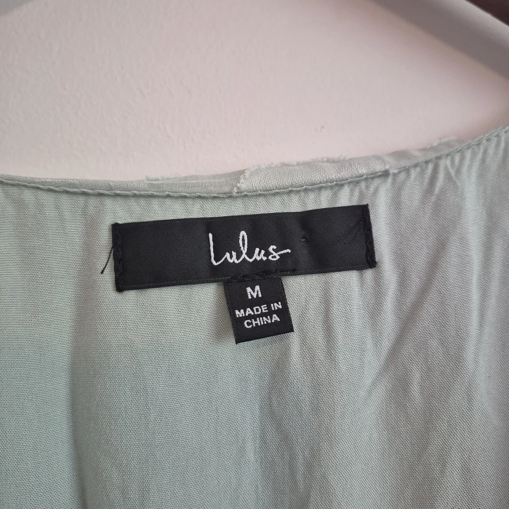 Lulu's Green Plunge Bishop Sleeve Sundress - Picture 3 of 4